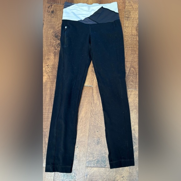 Lululemon Women’s  Black Slalom Stripe Can’t Stop Pant Leggings Sz 4 - Picture 2 of 7